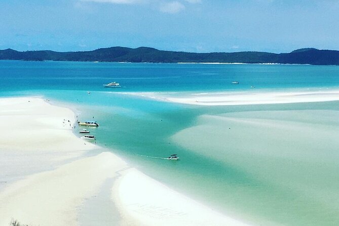2-Night Whitsundays Sailing Cruise incl. Whitehaven Beach & Great Barrier Reef - Food, drinks, and the daily routine