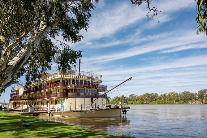 3-Night Murray River Cruise on the classic Murray Princess - Day 1: Adelaide to Mannum and the first paddle-wheeler views