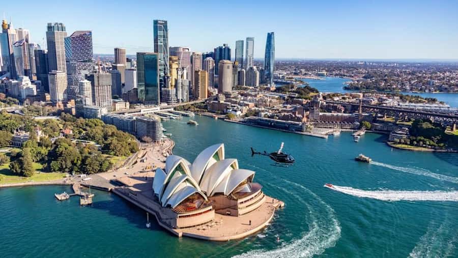 30-minute Private Sydney Harbour Helicopter Tour for 2 - Leaving from Sydney Airport