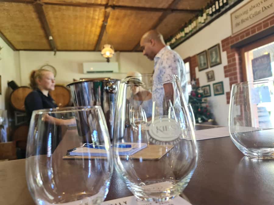 A Barossa Valley pickup: Wine and Heritage Tour, Local Guide - What lunch adds to the $148 price