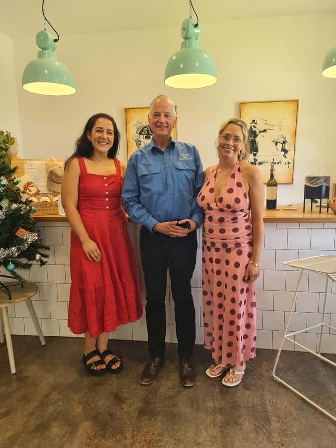 A Barossa Valley pickup: Wine and Heritage Tour, Local Guide - Starting in Barossa wine country at 10 am