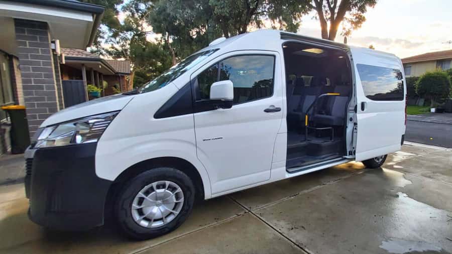 Adelaide City Highlights Half-Day Tour, Mt Lofty & Hahndorf - How much guiding can you expect?