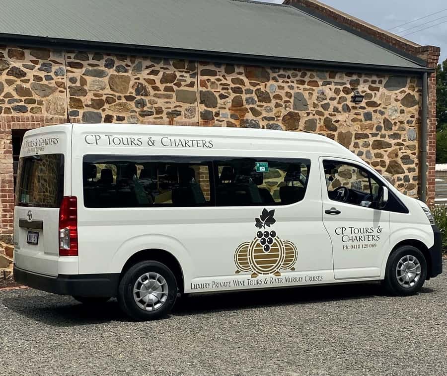 Adelaide Hills Tour with River Murray 3 Hour Lunch Cruise. - Pickup from Adelaide and the drive into the hills