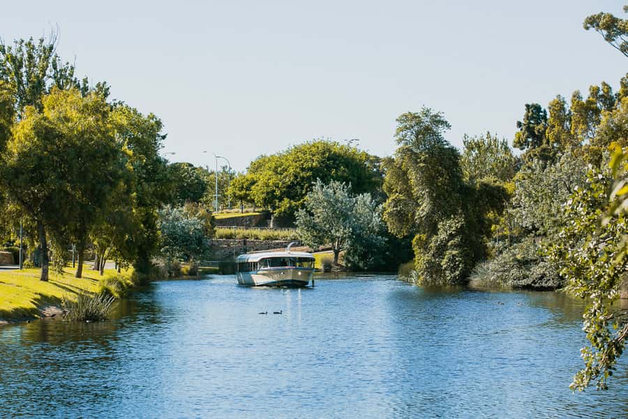 Adelaide: River Torrens Popeye Sightseeing Cruise - Heading toward the Torrens River Weir Gate