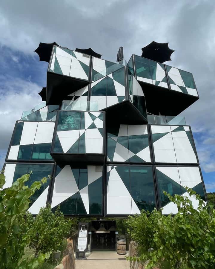 Adelaide: South Australia Guided Full-Day Highlights Tour - The morning climb to Mount Lofty Summit