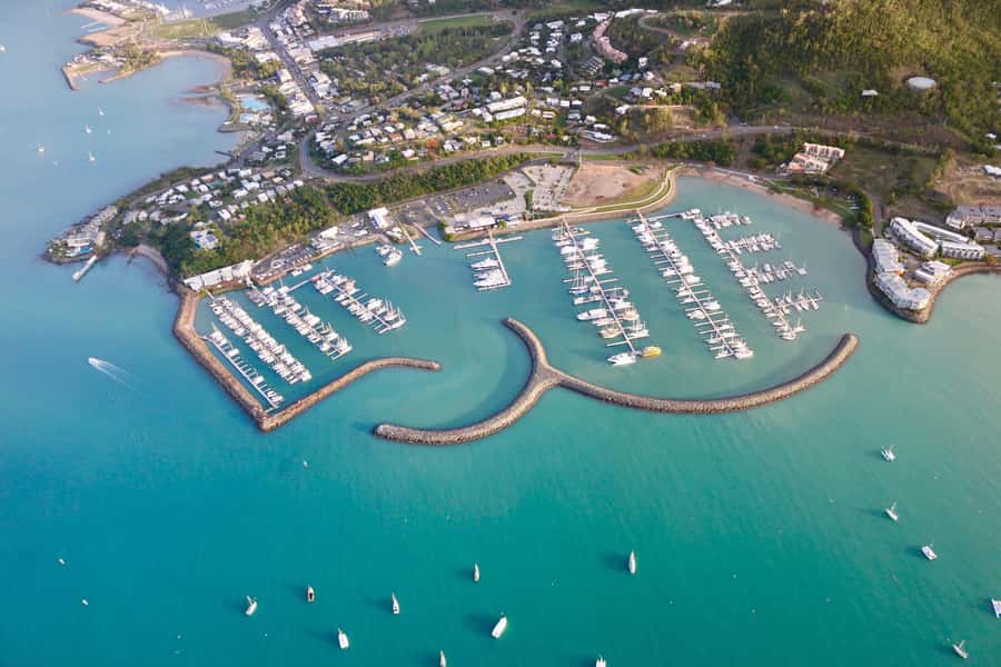 Airlie Beach: 2-Hour Sunset Cruise with Sparkling Wine - Comfort, access, and practical details