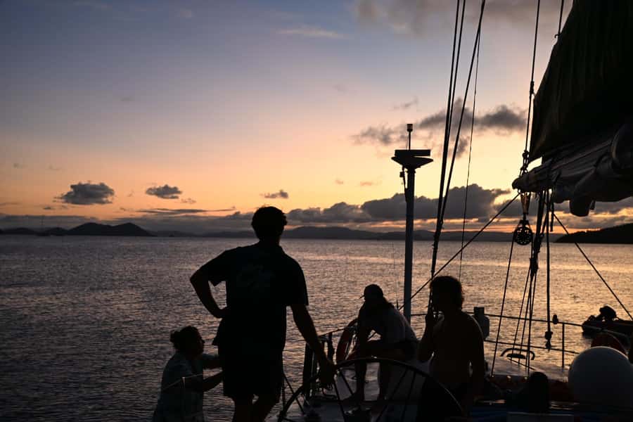 Airlie Beach: 2-Night Whitsundays Sailing Trip with Meals - Snorkeling at Luncheon Bay and other reef sites