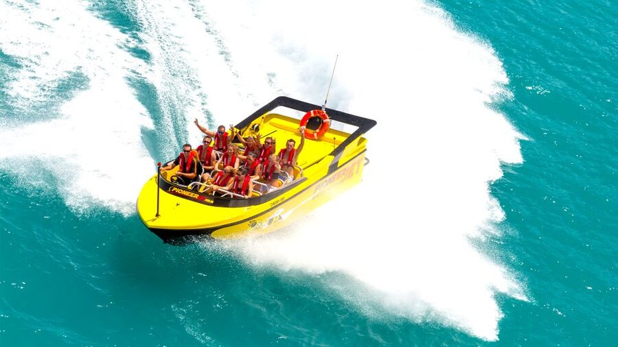 Airlie Beach: 30-Minute Jet Boat Ride - What the 180s, 360s, and power stops feel like