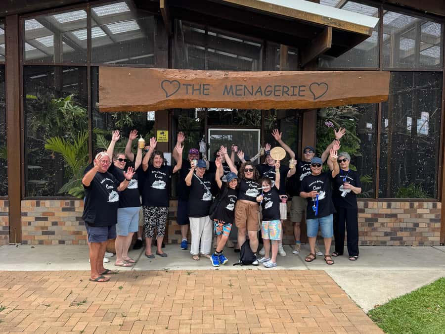 Airlie Beach: Sightseeing Bus Tour - Should you book the Airlie Beach sightseeing bus?