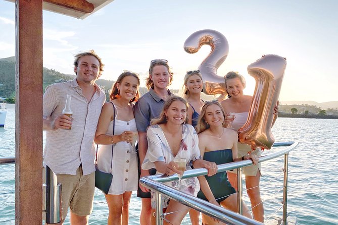 Airlie Beach Sunset Cruise - Cannonvale Beach and Turtle Bay near Pigeon Island