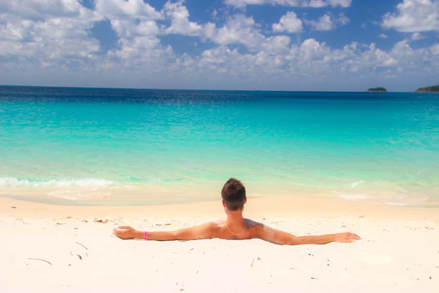 Airlie Beach: Whitehaven Beach Cruise and Hill Inlet - The southern end of Whitehaven Beach