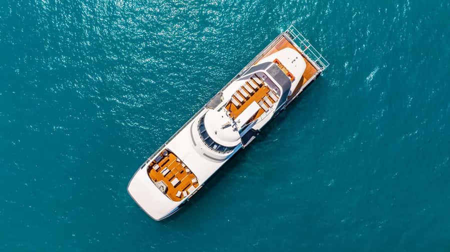 Airlie Beach: Whitehaven Beach Day Tour with Snorkel Option - The morning run from Coral Sea Marina