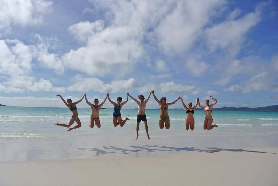 Airlie Beach: Whitsunday Islands 2-Day Sailing Tour - Reaching Whitehaven before the rush