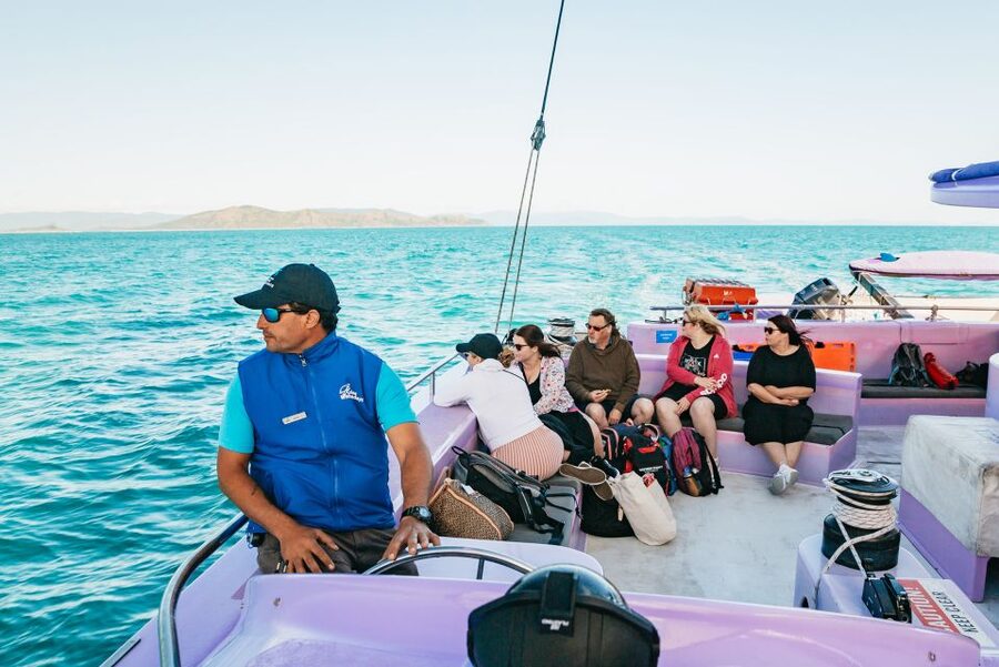 Airlie Beach: Whitsundays Full-Day Camira Sailing Adventure - Sailing home through the Whitsundays
