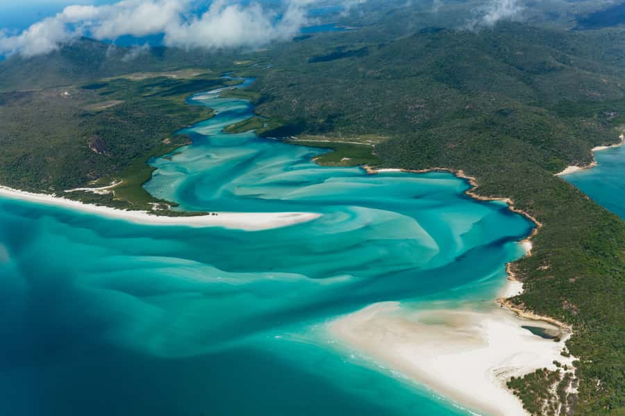 Airlie Beach: Whitsundays & Heart Reef Scenic Flight - The aircraft, seating, and photo advice