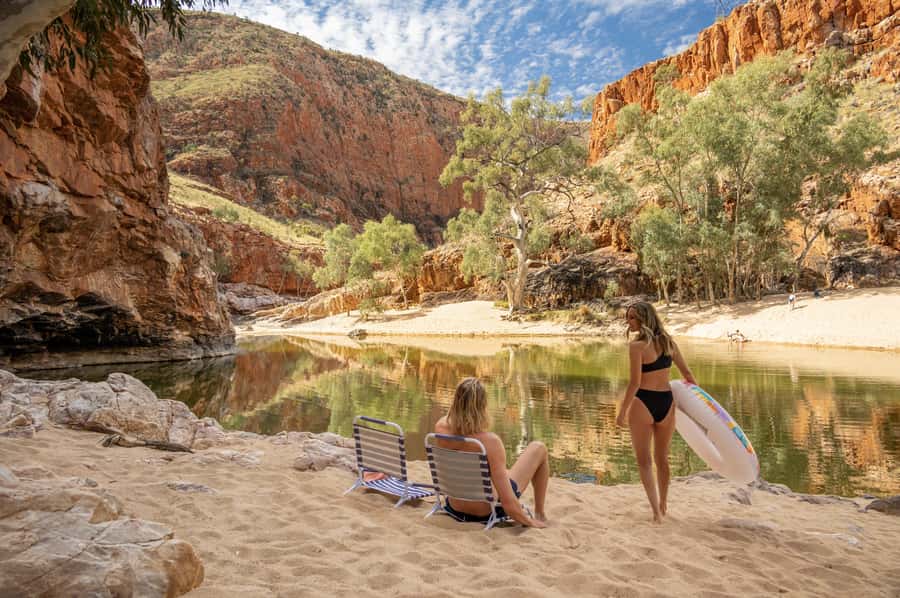 Alice Springs: West MacDonnell Ranges & Standley Chasm Tour - Why the West MacDonnell Ranges work so well as a day trip
