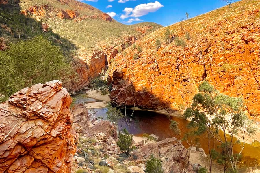 Alice Springs: West MacDonnell Ranges & Standley Chasm Tour - Ochre Pits: colour with cultural meaning