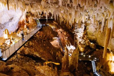 Augusta: Jewel Cave Fully-Guided Tour