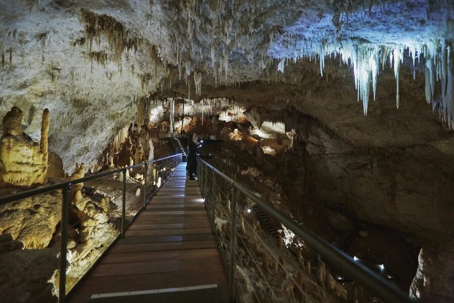 Augusta: Jewel Cave Fully-Guided Tour - The stairs are the tour’s main challenge