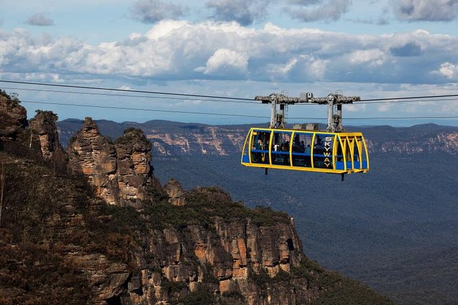Blue Mountains Private Tour from Sydney - Pulpit Rock and Govetts Leap show a wilder side