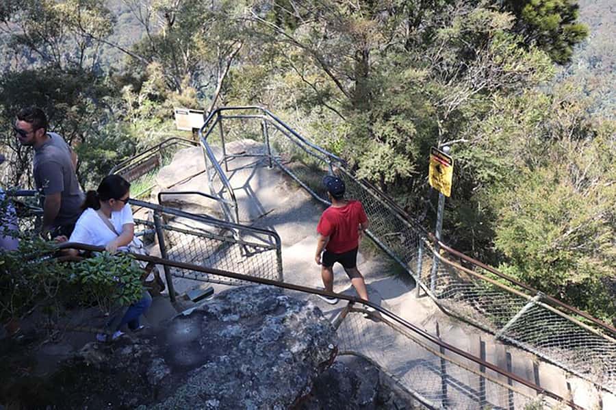 Blue Mountains: Private Tour with Wildlife and River Cruise - The return to Sydney and the ferry warning