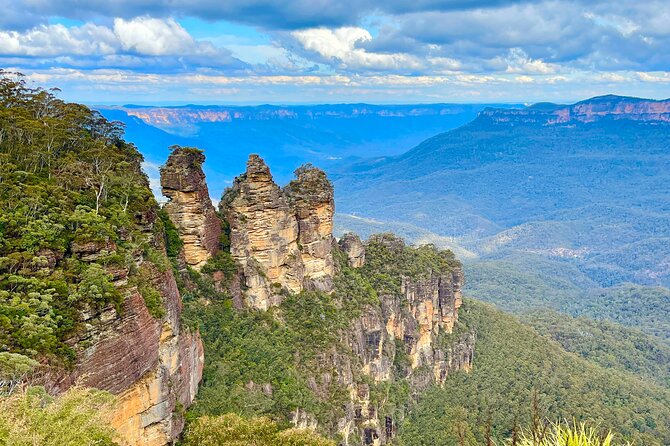Blue Mountains Small Group Tour with Waterfall Walk & Fresh Lunch - Meeting in Haymarket at 7:30am