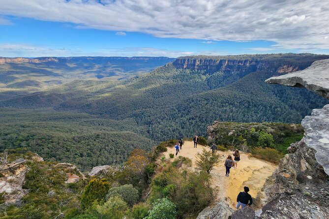 Blue Mountains Small Group Tour with Waterfall Walk & Fresh Lunch - Wentworth Falls: The Walk That Defines the Tour