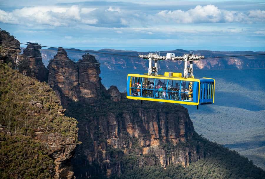 Blue Mountains Tour with Scenic World, Zoo&Bilingual Driver - Key points at a glance