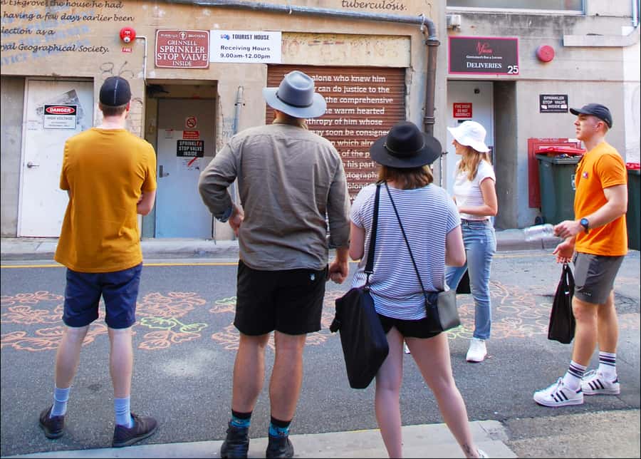Brisbane City Walking Tour | Small group | 100 minutes - Meeting your guide at Post Office Square