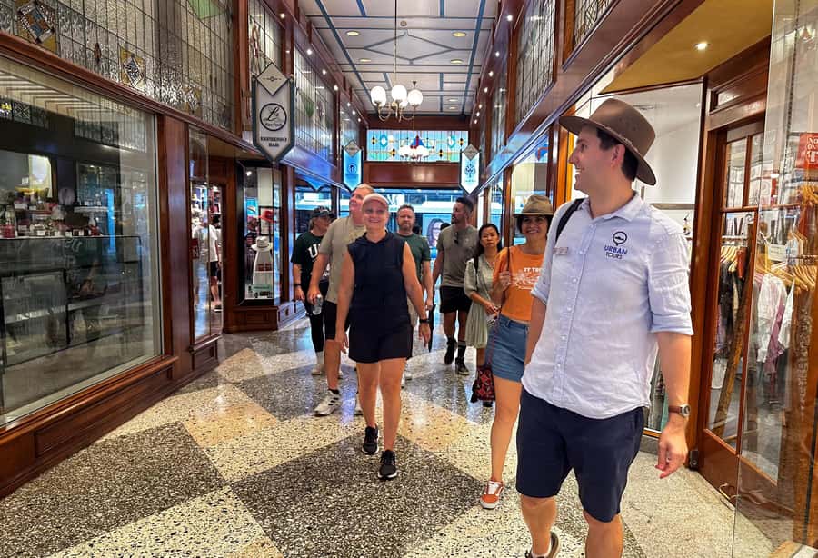 Brisbane City Walking Tour | Small group | 100 minutes - A walk through the City Botanic Gardens