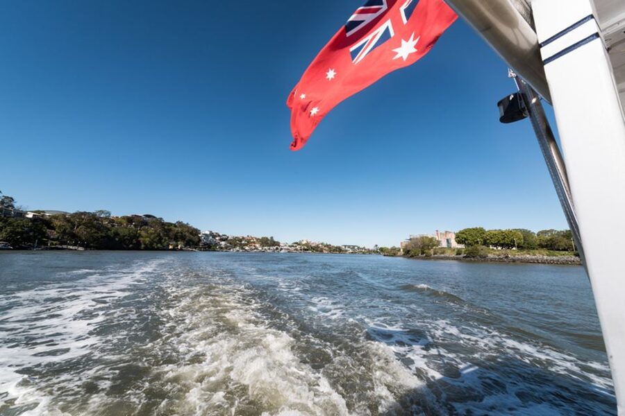 Brisbane: Cruise to Lunch Package: 10:30am-2pm (3.5hr) - Choosing lunch from the set options