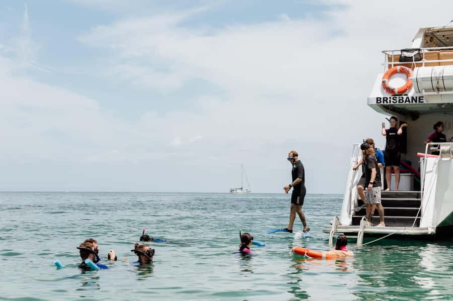 Brisbane: Moreton Island all inclusive Snorkeling Tour - Who should book this day on Moreton Island?
