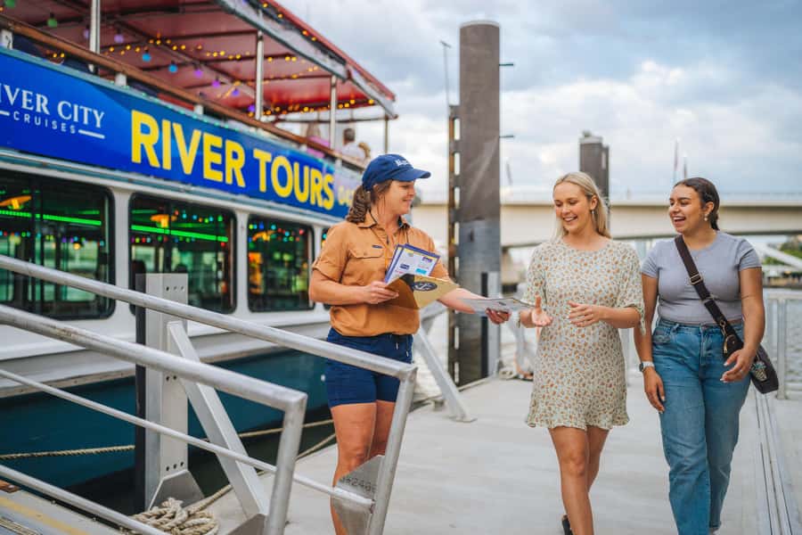Brisbane: Morning Sightseeing Cruise: 10:30am-12pm (90min) - Commentary that gives the ride its purpose