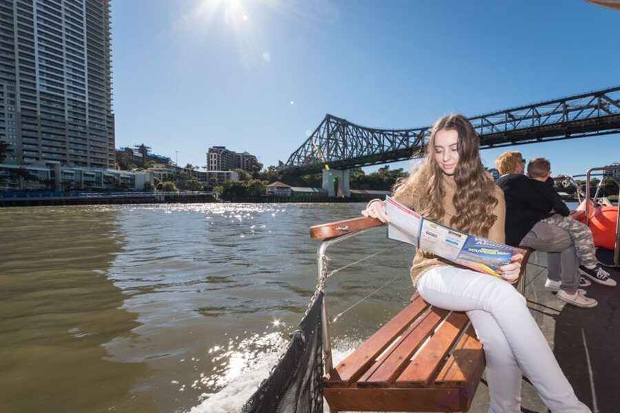 Brisbane: Morning Sightseeing Cruise: 10:30am-12pm (90min) - Morning tea with river views