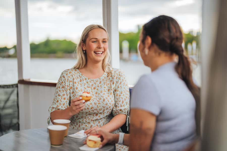 Brisbane: Morning Sightseeing Cruise: 10:30am-12pm (90min) - Choosing between the covered upper deck and indoor cabin