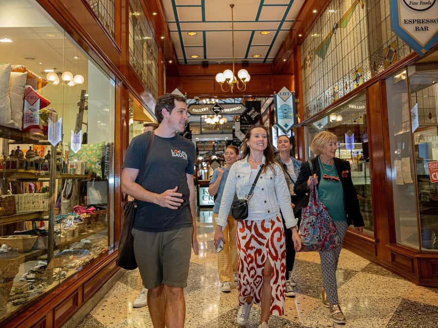 Brisbane: Small-Group 3-Hour Walking Tour with a Drink - Key points at a glance