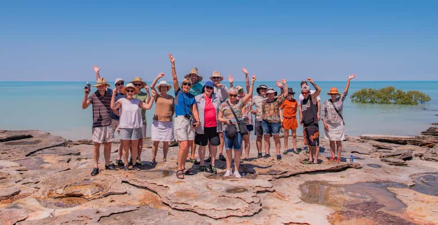 BROOME: SCENIC & PREHISTORIC CRUISE- Wine & Gourmet Platters - The last bay cruise and the return to shore