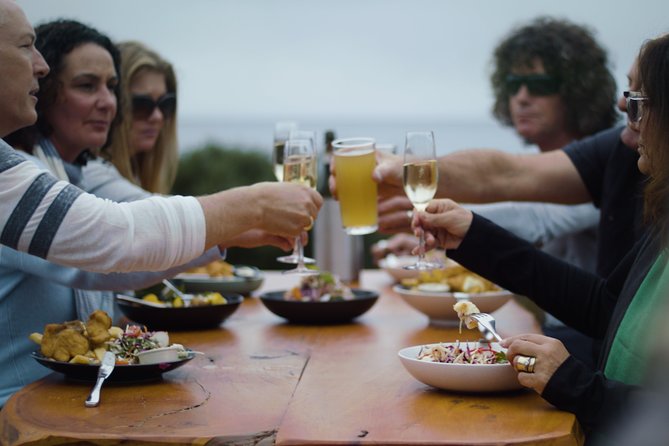 Bruny Island Traveller - Gourmet Tasting and Sightseeing Day Trip from Hobart - Adventure Bay lunch with oysters