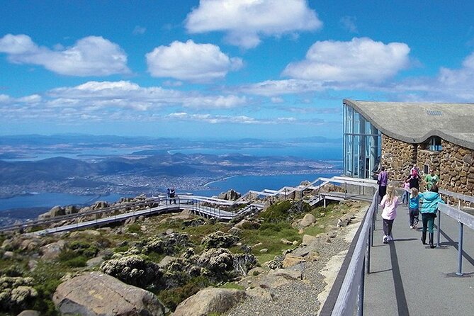 Bruny Island Traveller - Gourmet Tasting and Sightseeing Day Trip from Hobart - Honey, fudge, and chocolate stops
