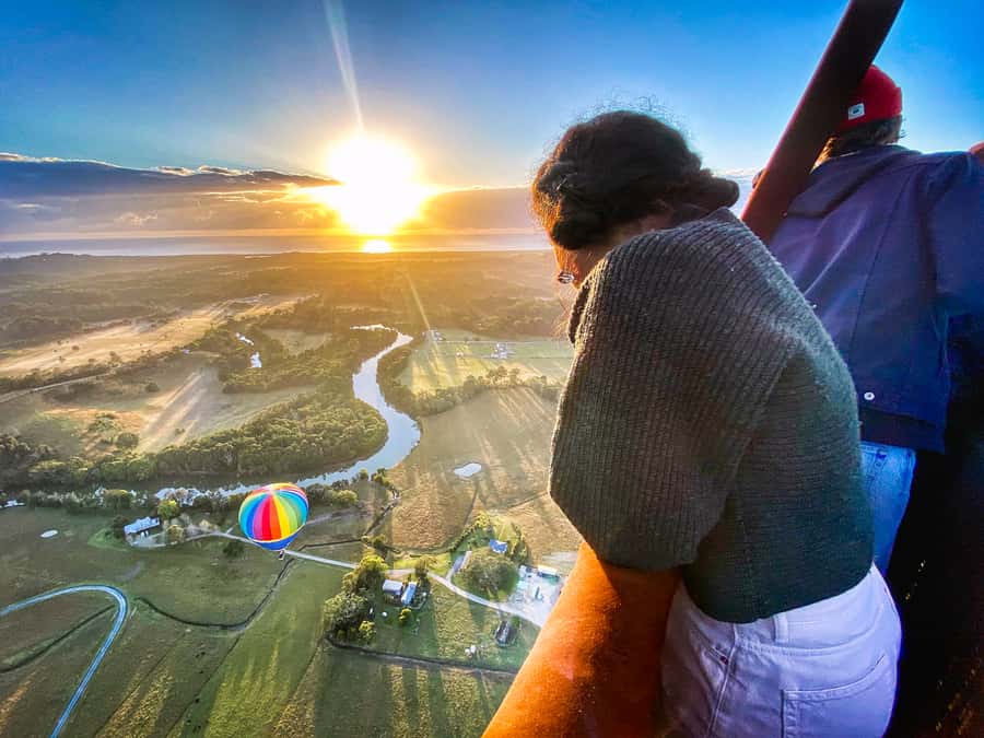 Byron Bay: Sunrise Hot Air Balloon Flight with Breakfast - Sunrise from 2,000 feet over the Rainbow Region