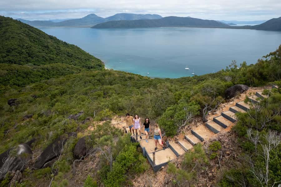 Cairns: 2-Day Great Barrier Reef and Fitzroy Island Tour - Hiking above the coral
