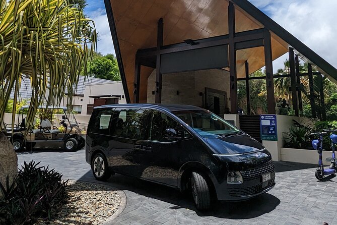 Cairns Airport to Port Douglas Shared Shuttle - The small touches that improve the arrival