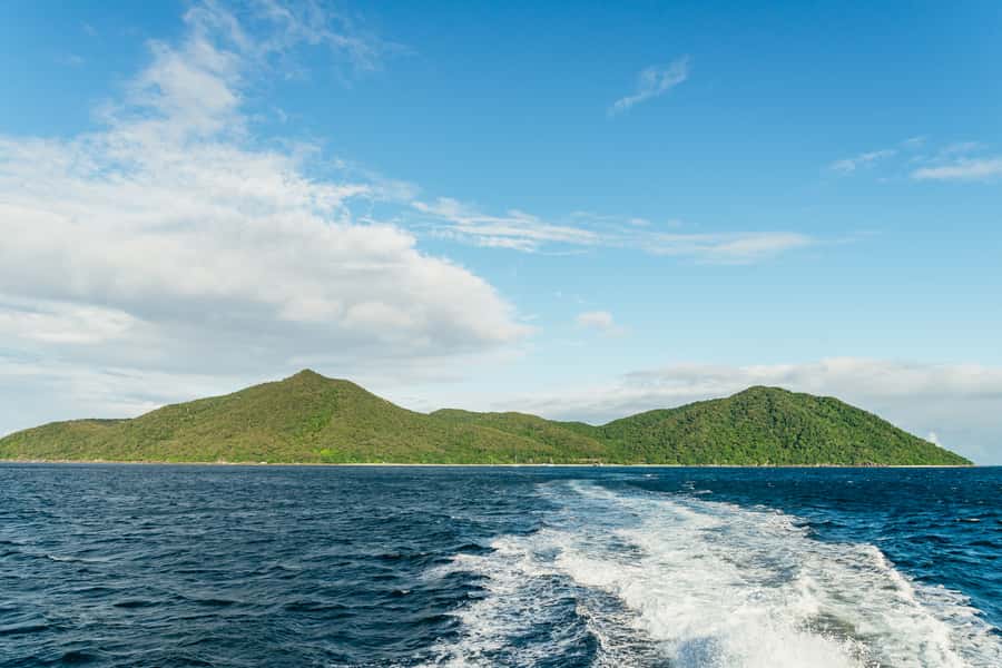 Cairns: Fitzroy Island Half-Day with Optional Extras - Practical preparation for the marina and island