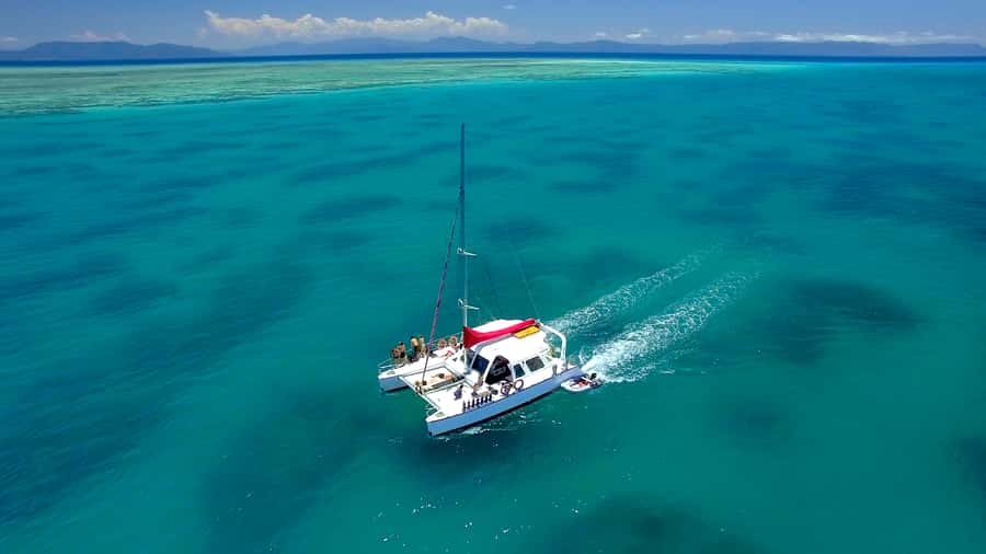 Cairns: Great Barrier Reef Snorkeling Tour with Lunch - The first water session and getting comfortable