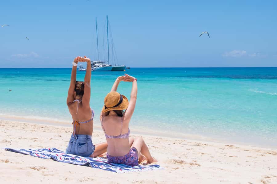 Cairns: Ocean Spirit Great Barrier Reef Full Day Tour - A surprisingly strong food program