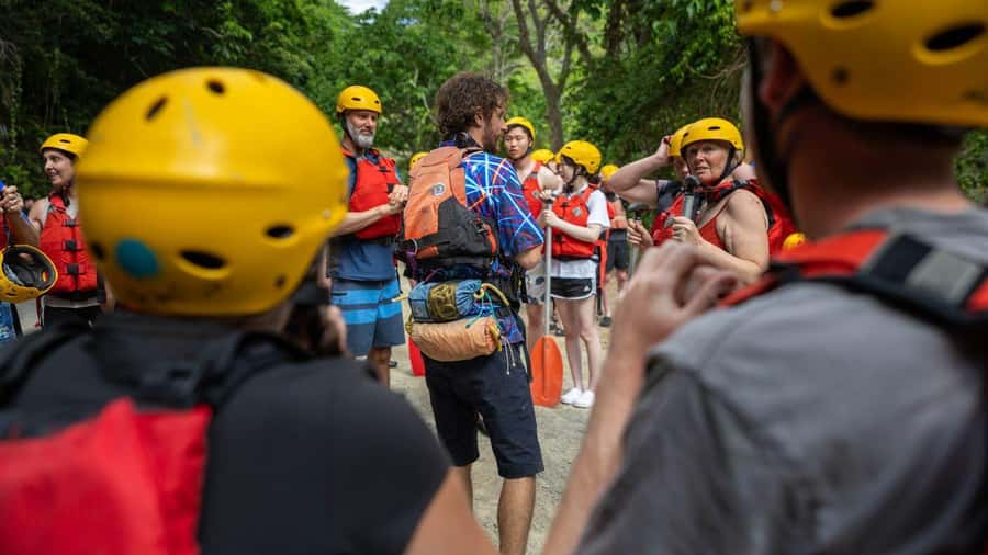 Cairns: Raging Thunder Barron Gorge River Rafting Trip - Grade 2 and 3 action, including Rooster Tail