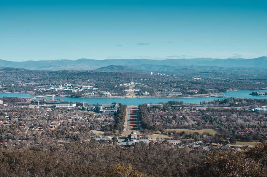 Canberra: City Highlights Day Tour with Entrance Fees - Duntroon and the scenic drive through Canberra
