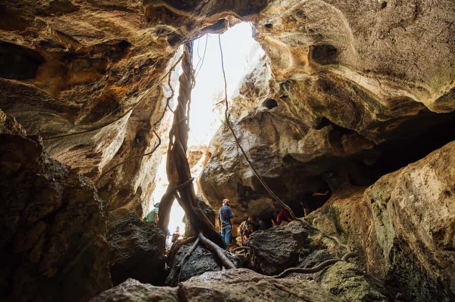 Capricorn Caves: 120 Minute Capricorn Adventurer Tour - What the 120-minute Capricorn Adventurer Tour is really like