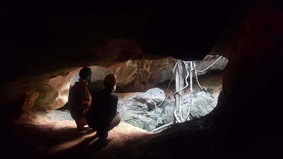 Capricorn Caves: 120 Minute Capricorn Adventurer Tour - Starting underground with helmet and headlamp