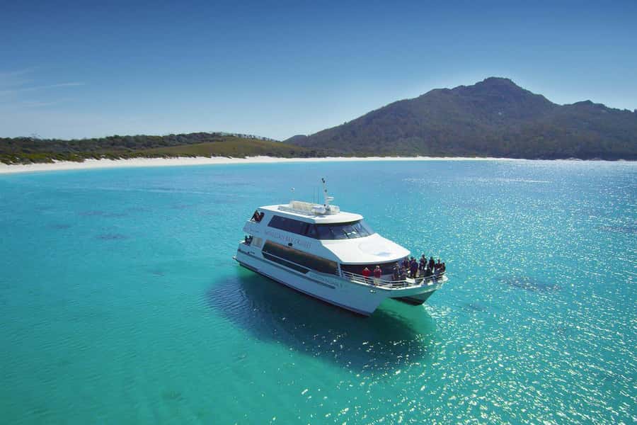 Coles Bay: Wineglass Bay Adults-Only Cruise with Lunch - Schouten Passage II and the Freycinet coastline